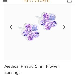 NEW Blomdahl medical-grade plastic-back violet crystal flower earrings
